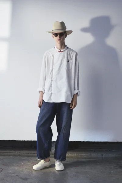 Look 38